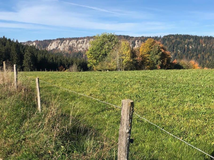 Nuit Insolite - La Du Haut-doubs Chalet Les Gras